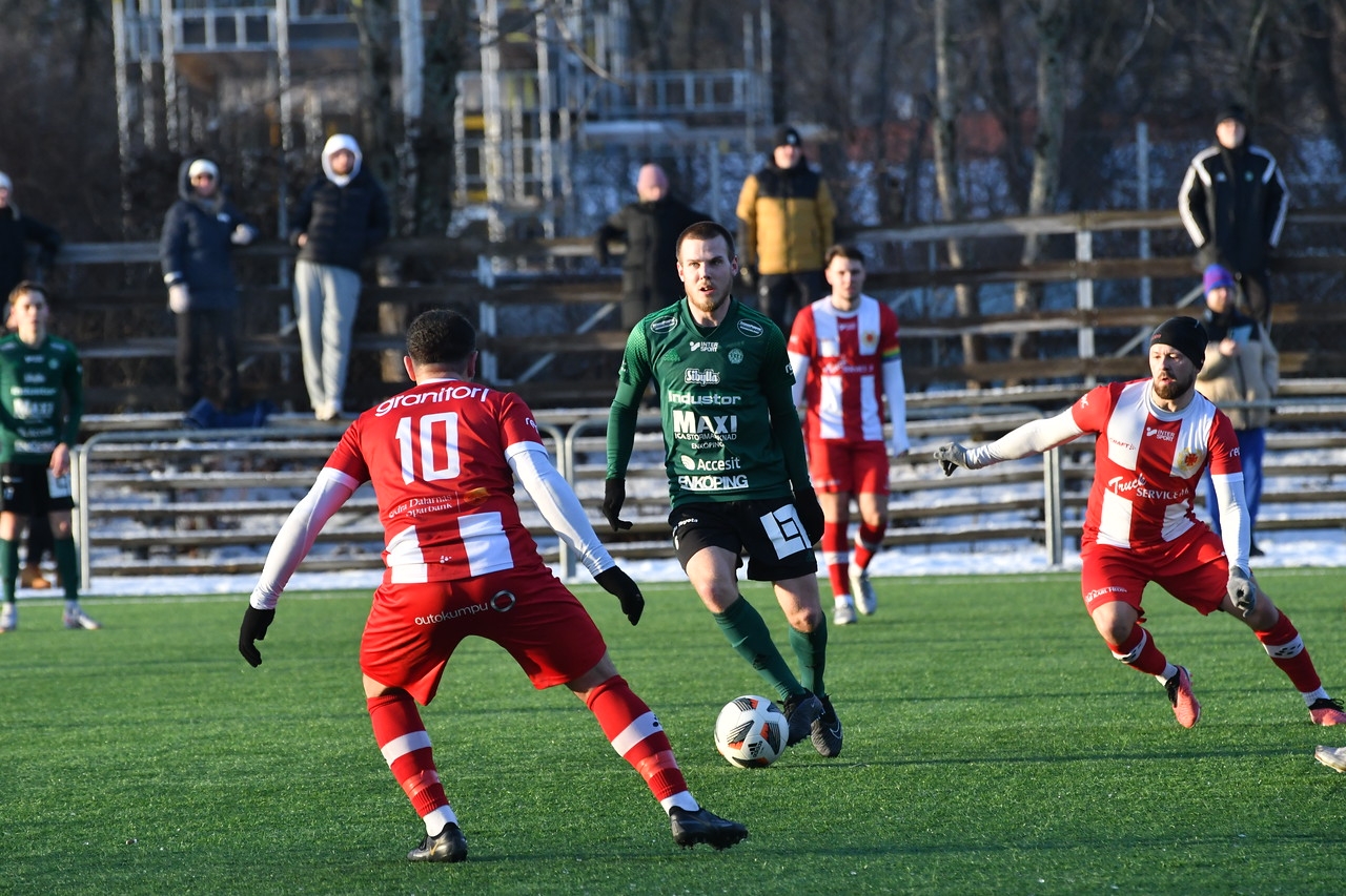 Möter Karlberg borta på lördag