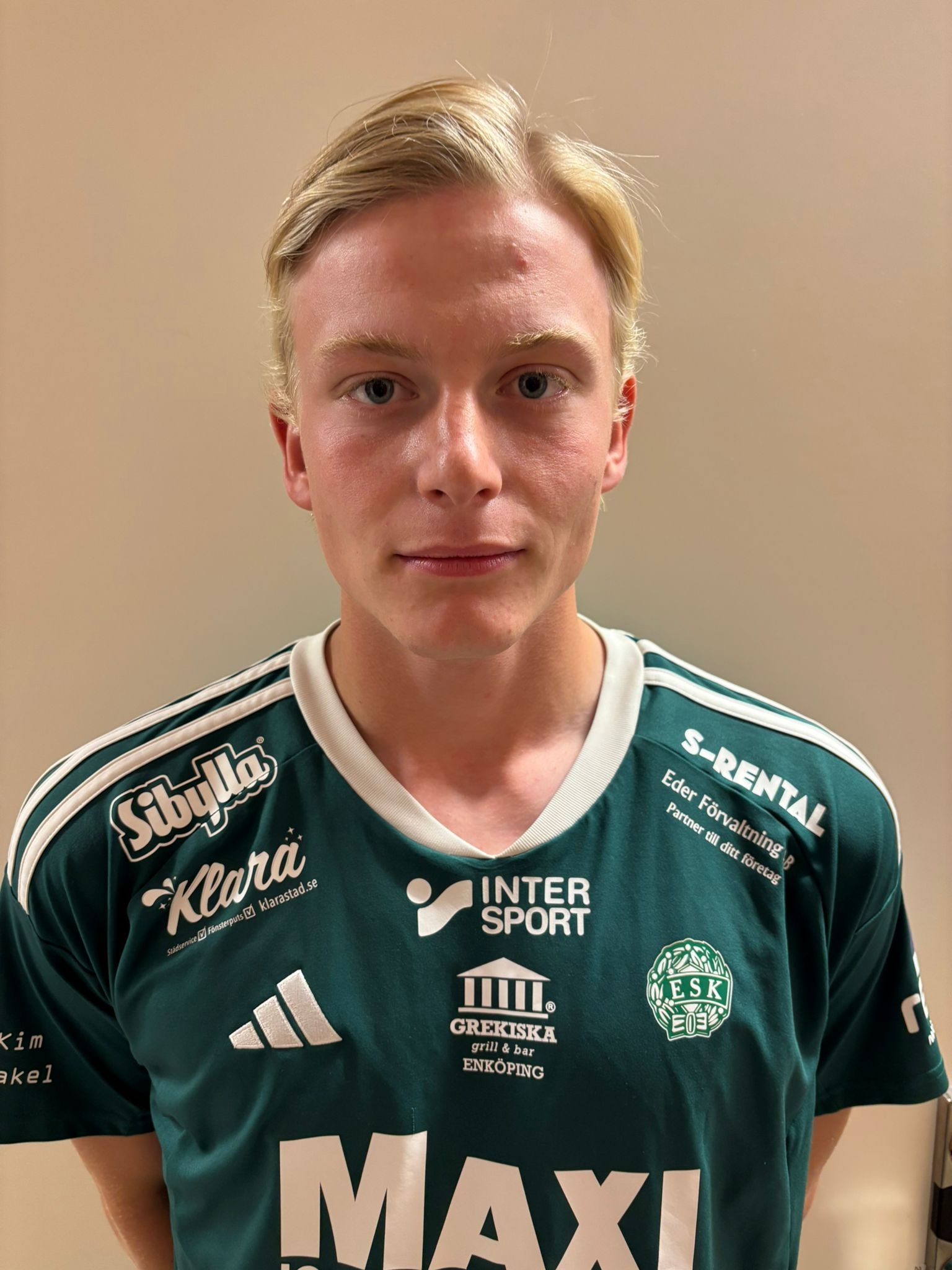 19-årig anfallare från VSK klar