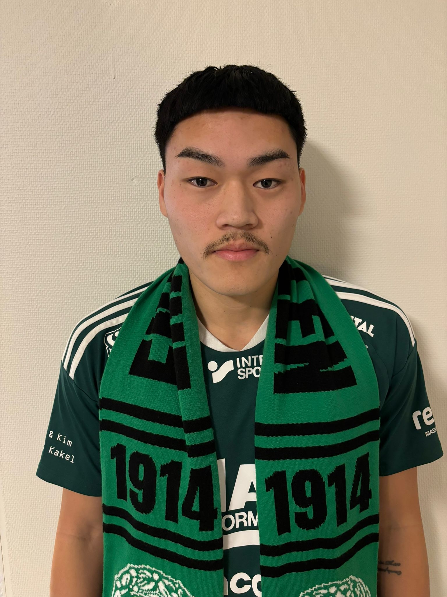 Stärker upp med offensiv kraft