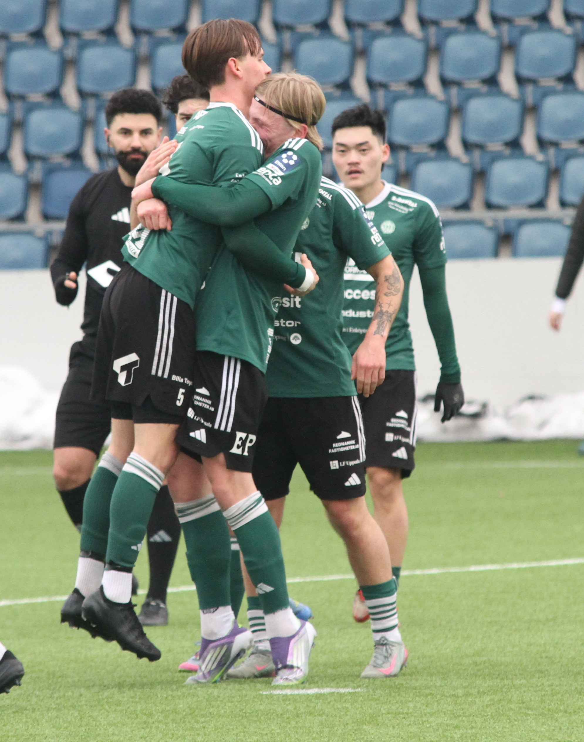 Seger för ESK i Södertälje!