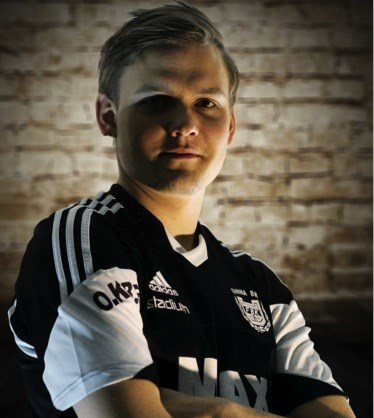 Adrian förstärker truppen